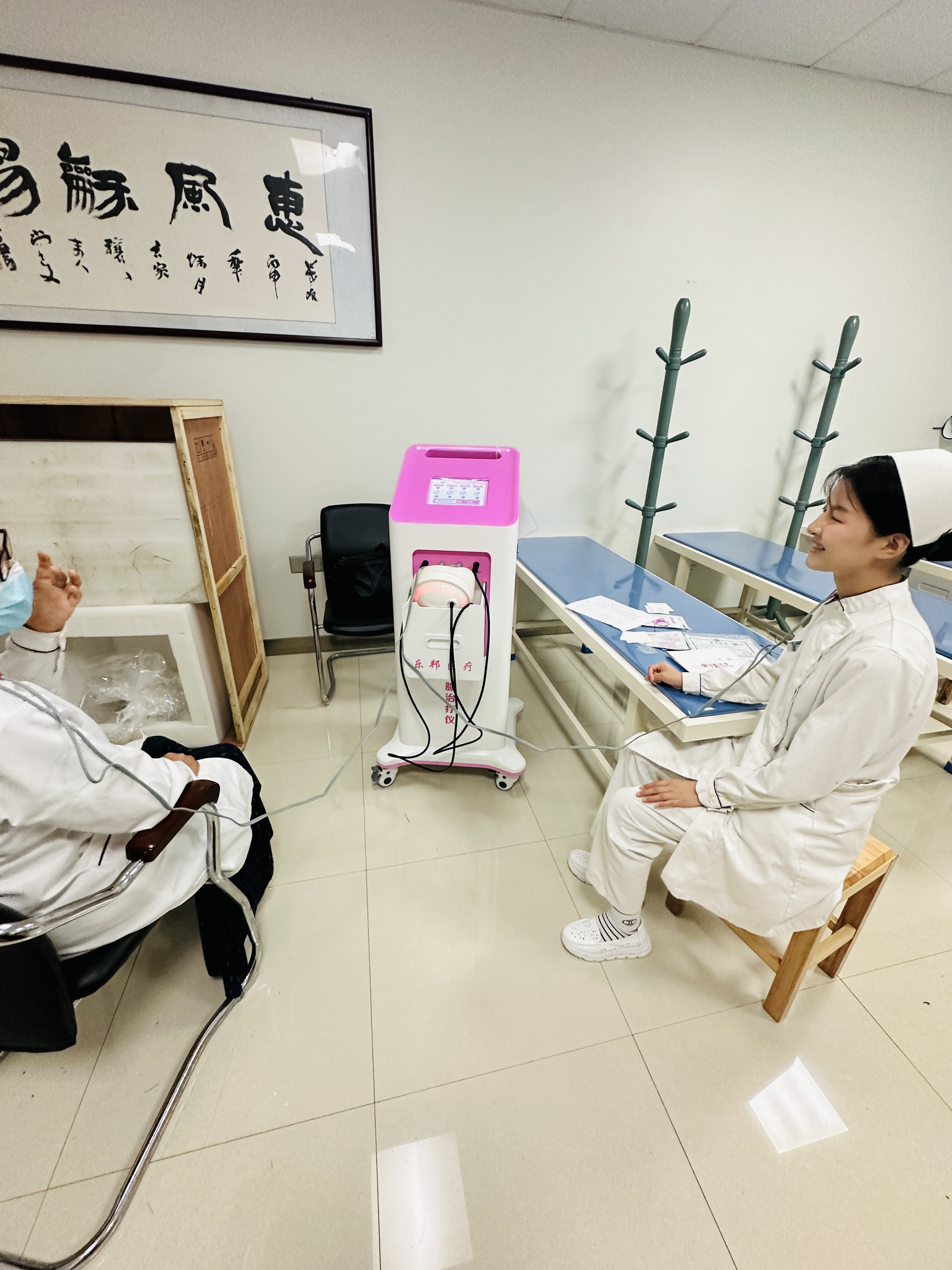 41fbe82bf99046fda0d30b69662c1dd 41fbe82bf99046fda0d30b69662c1dd